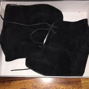 Adorable suede booties